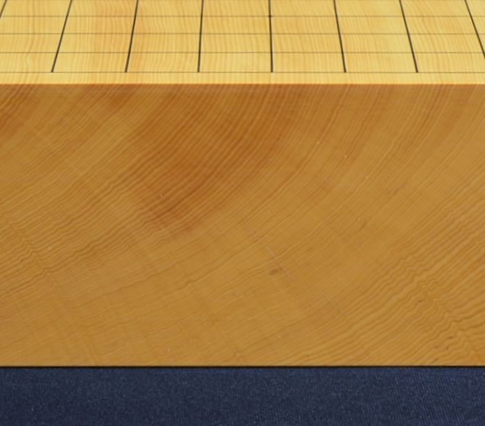 �O���Ց��ʖ،��̃q�r��