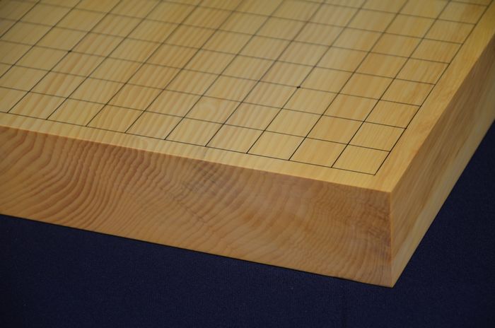 一寸九分卓上盤の反対側から見た木口のアオシブ
