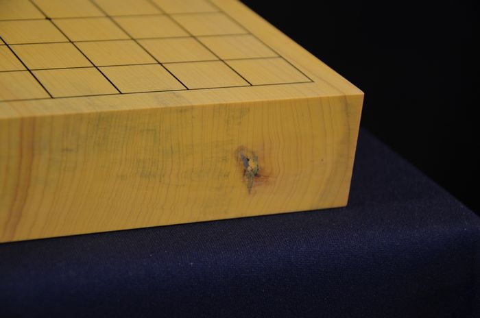 一寸三分卓上盤木口のヤニ部分