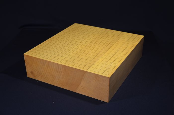 【SALE／67%OFF】 碁盤 卓上 日本産銀杏 イチョウ 2寸 20号 一枚物 日本製 木製 225311